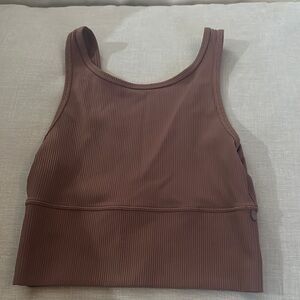 Lululemon size 4 mauve crop top